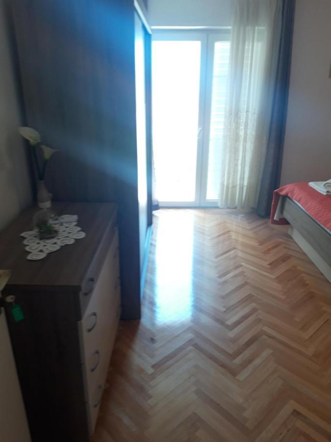 Apartments Smiljana Mucic Μακάρσκα Εξωτερικό φωτογραφία